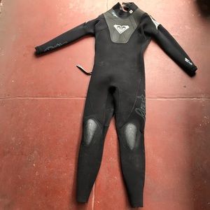 Roxy 4/3 mm full women’s wetsuit size 6